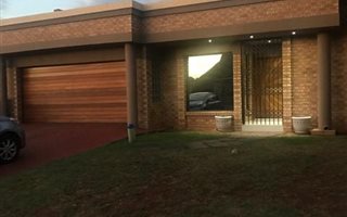 4 Bedroom House in Lenasia South