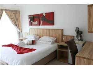 1 Bed Garden Cottage in Meyerspark