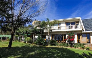 4 Bedroom House in Dan Pienaar