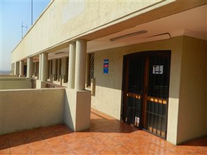 71 m² Office Space in Die Heuwel