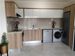 1 Bed Flat in Paardevlei