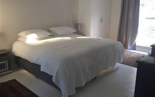 2 Bedroom House in Constantia