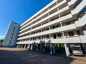 2 Bed Apartment in Pinetown Central