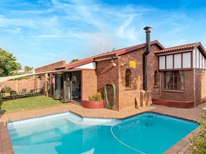 3 Bedroom House in Paulshof