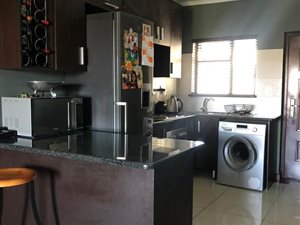 2 Bed Apartment in Noordwyk