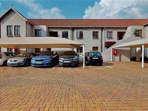 1 Bed Townhouse in Saxonwold