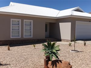 3 Bed Cluster in Oudtshoorn