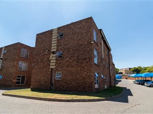 2 Bed Apartment in Halfway House