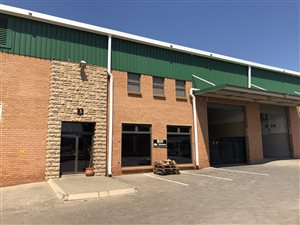 560 m² Industrial space in Faerie Glen