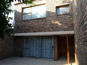 3 Bed Duplex in Vanderbijlpark CE3