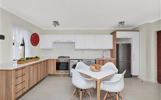 2 Bedroom Apartment in Louwlardia