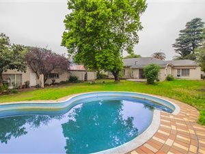 4 Bed House in Westdene