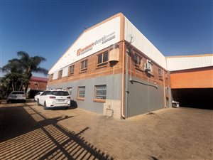 2850 m² Industrial space in Rosslyn