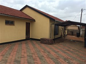 3 Bed House in Dobsonville