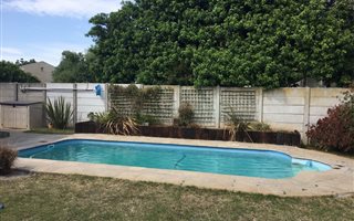3 Bedroom House in Edgemead