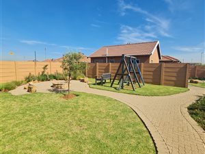 3 Bed House in Moleleki