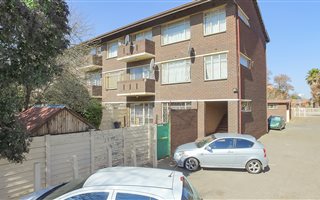 2 Bedroom Apartment in Croydon