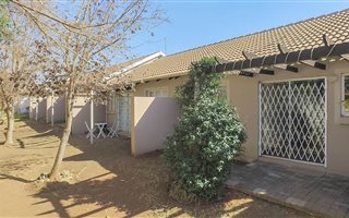 1 Bedroom Simplex in Aloe Ridge