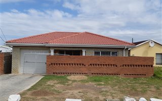2 Bedroom House in Sunny Ridge