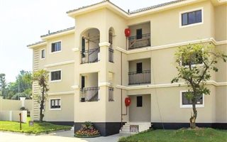 2 Bedroom Cluster in Carlswald AH