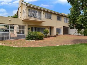 4 Bed House in Montgomery Park