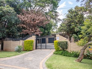4 Bed House in Florida Hills
