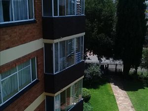 2 Bed Apartment in Northcliff