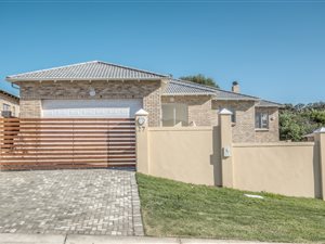 3 Bed House in Lovemore Park