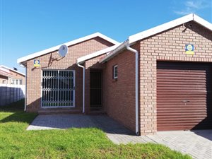 3 Bed Townhouse in Pinelands