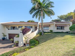 4 Bed House in Blythedale Beach