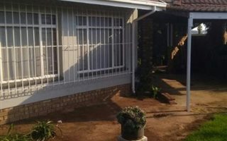 3 Bedroom House in Tasbet Park
