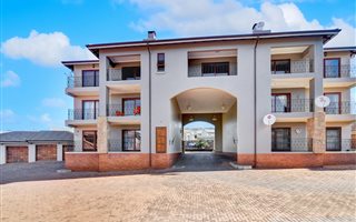 2 Bedroom Apartment in Noordheuwel