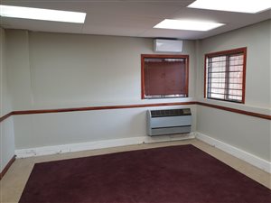 260 m² Commercial space in Waterkloof