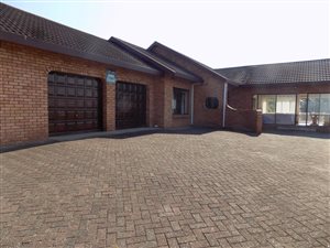 4 Bed House in Pumula
