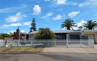 5 Bedroom House in Hartenbos