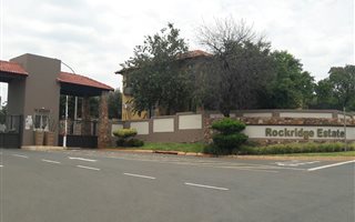 856 m² Land available in Boschdal