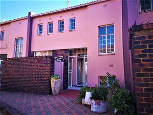 3 Bed Duplex in Florida Hills