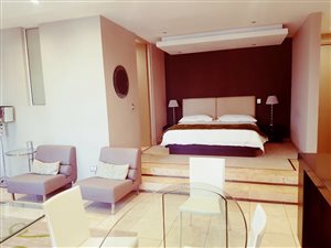 Bachelor apartment in Johannesburg Central and CBD