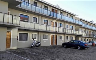 2 Bedroom Apartment in George South
