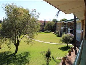 2 Bed Flat in Randfontein South