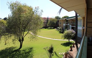 2 Bedroom Flat in Randfontein South
