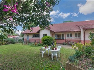 4 Bed House in Bordeaux