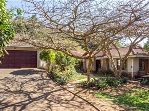 4 Bed House in Waterfall