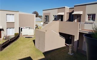 2 Bedroom Townhouse in Brentwood Park