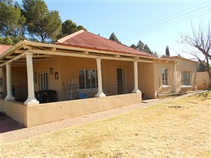 4.3 ha Farm in Estoire