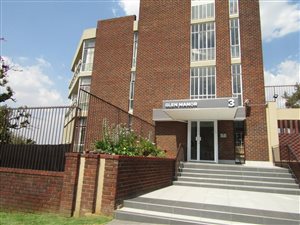 4 Bed Apartment in Glenhazel