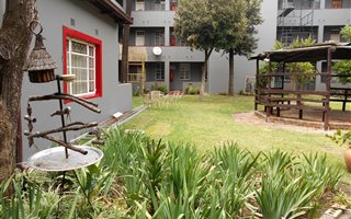 Bachelor apartment in Benoni CBD