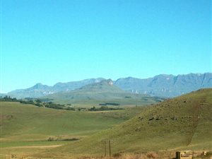 2500 m² Land available in Underberg