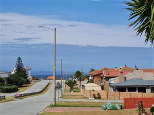 3 Bed House in Hartenbos Heuwels