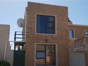 Bachelor apartment in Saldanha